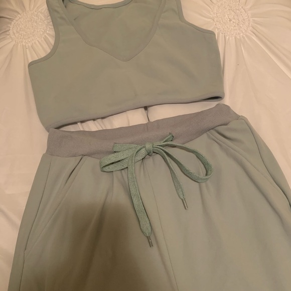 Three Piece Sweat Outfit - Picture 2 of 5